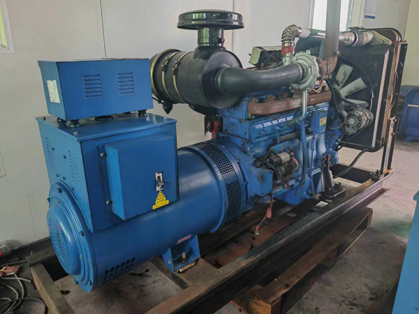 单县100kW柴油发电机组使用多级机油有哪些优缺点？